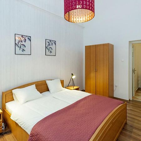 Sophie Apartman Eger Exterior foto